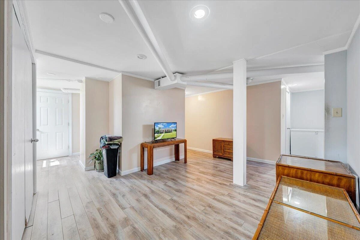 301 Lynn Haven CIR - Photo 18