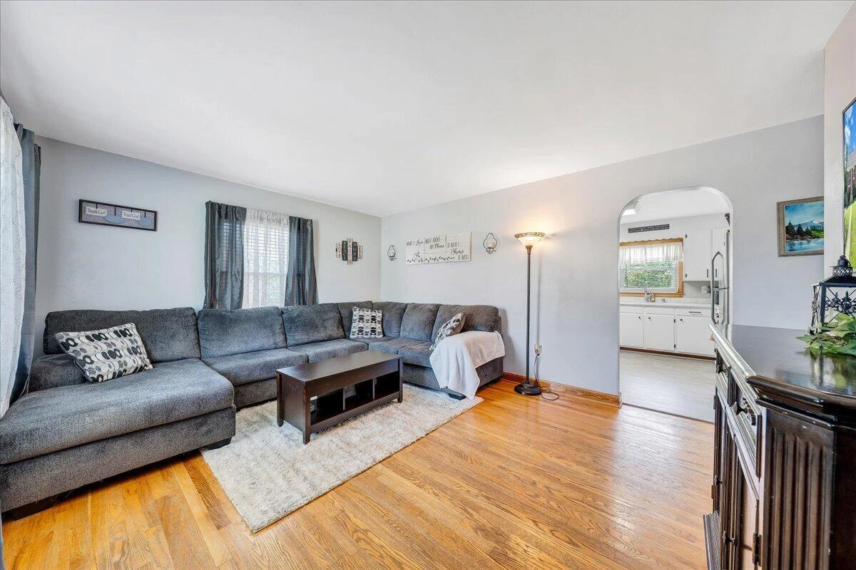 301 Lynn Haven CIR - Photo 3