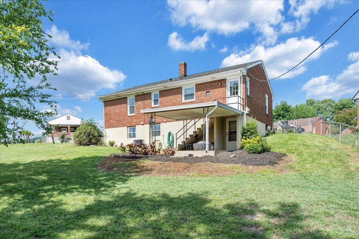 301 Lynn Haven CIR - Photo 34