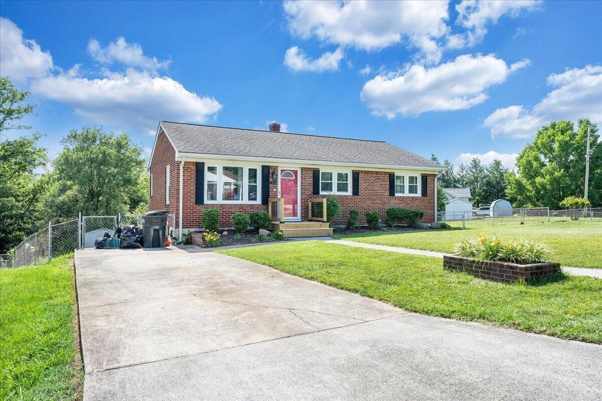 301 Lynn Haven CIR - Photo 35