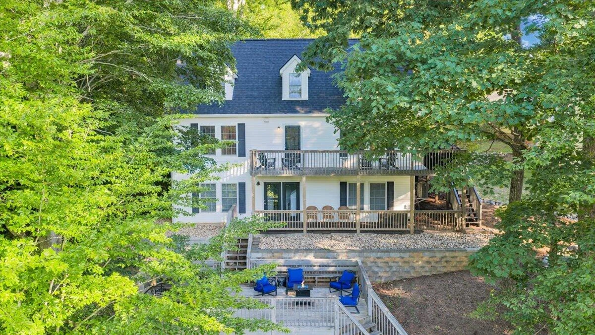 1211 Pats DR