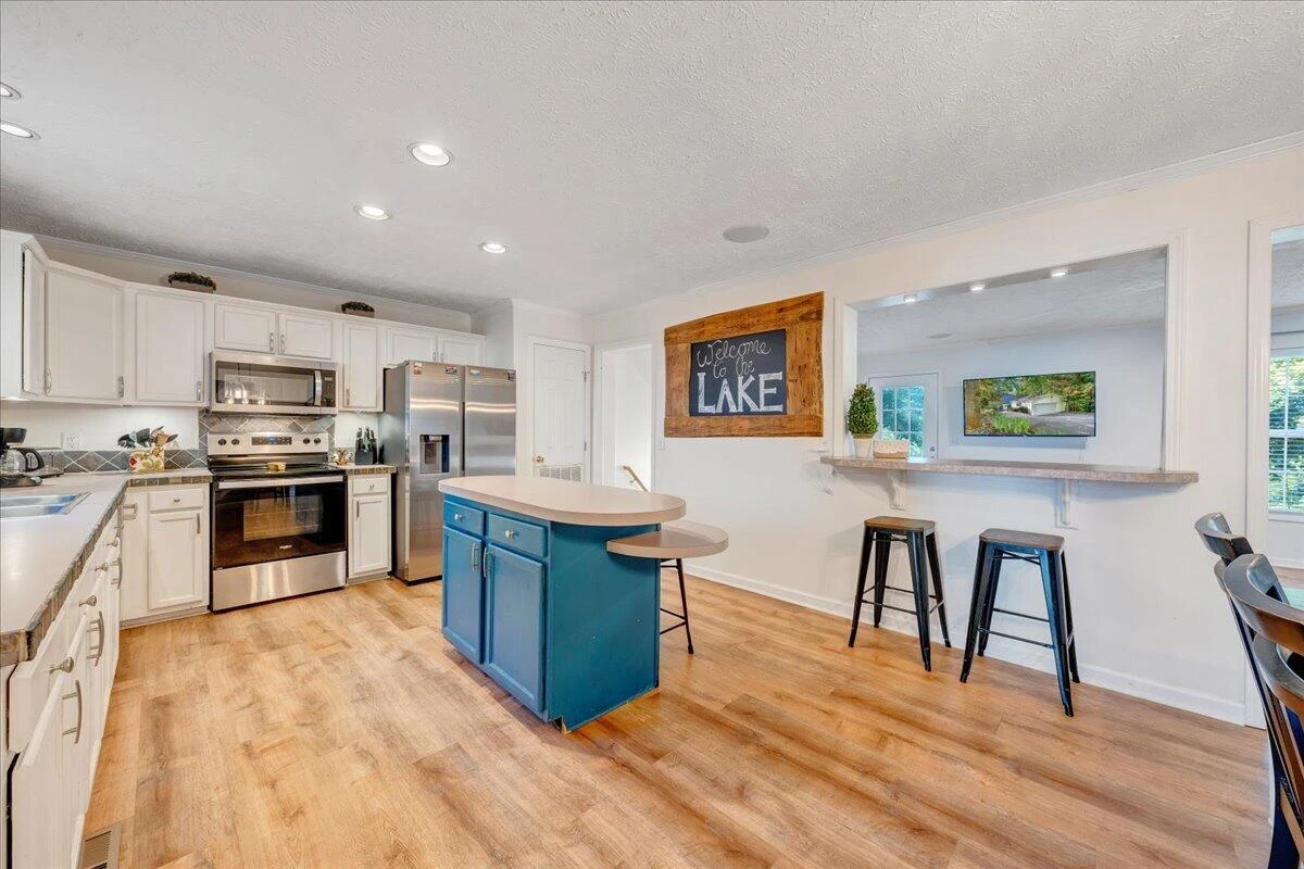 1211 Pats DR - Photo 10
