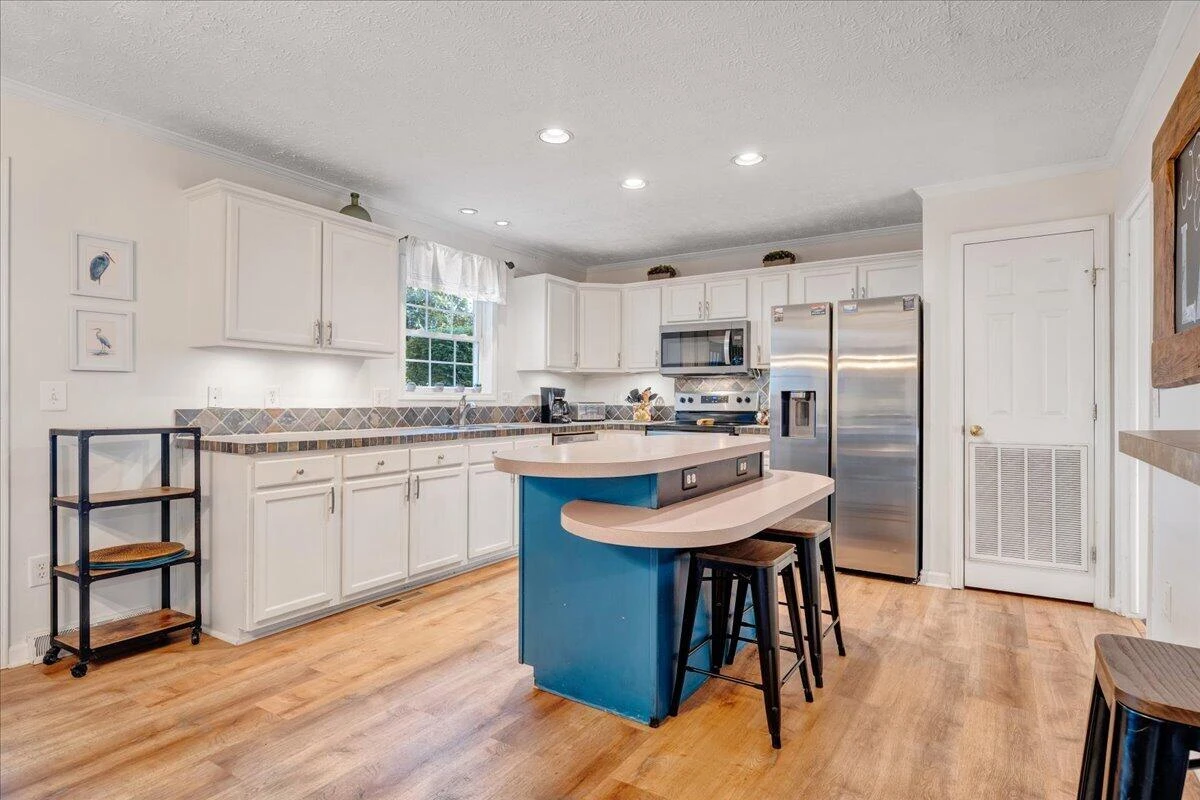 1211 Pats DR - Photo 15