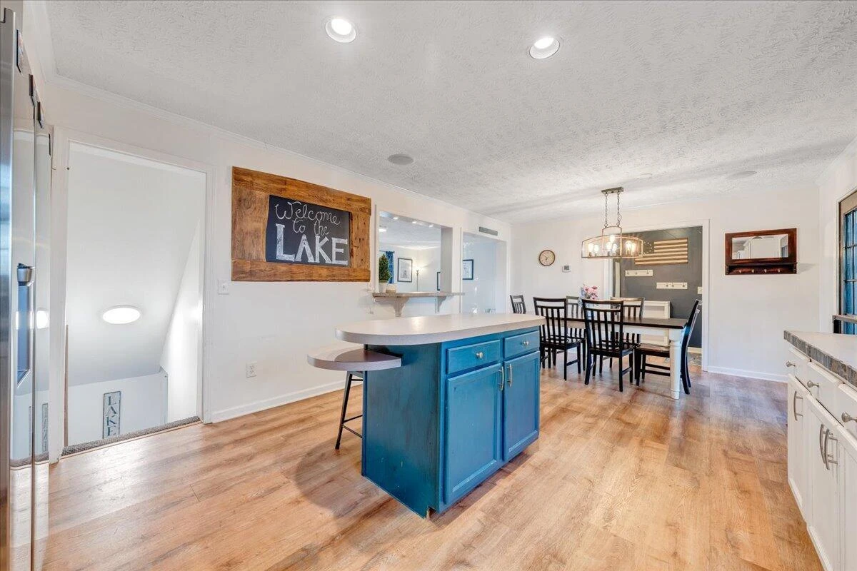 1211 Pats DR - Photo 18