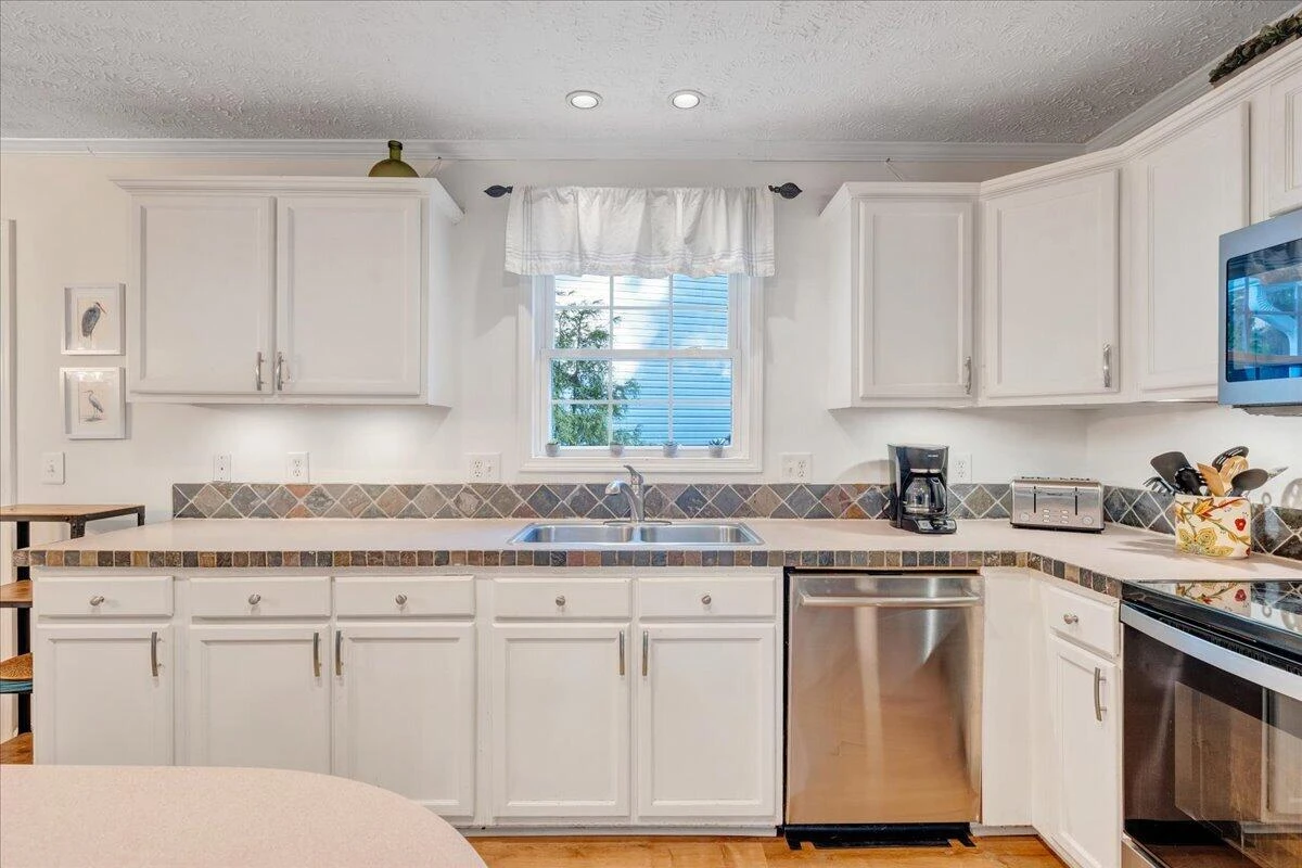 1211 Pats DR - Photo 20