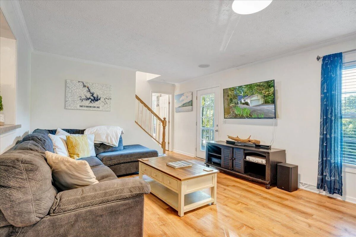 1211 Pats DR - Photo 23