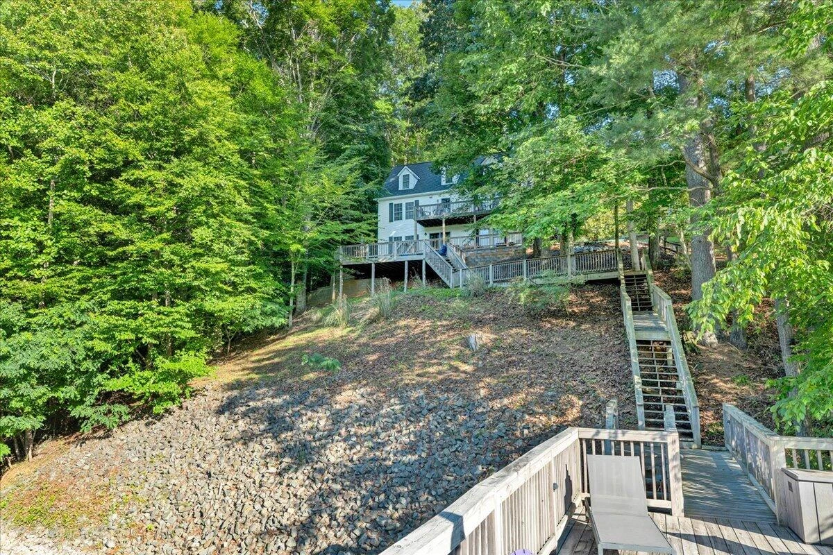 1211 Pats DR - Photo 5