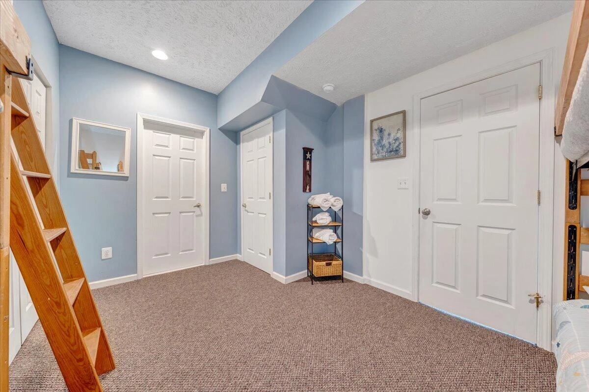 1211 Pats DR - Photo 53