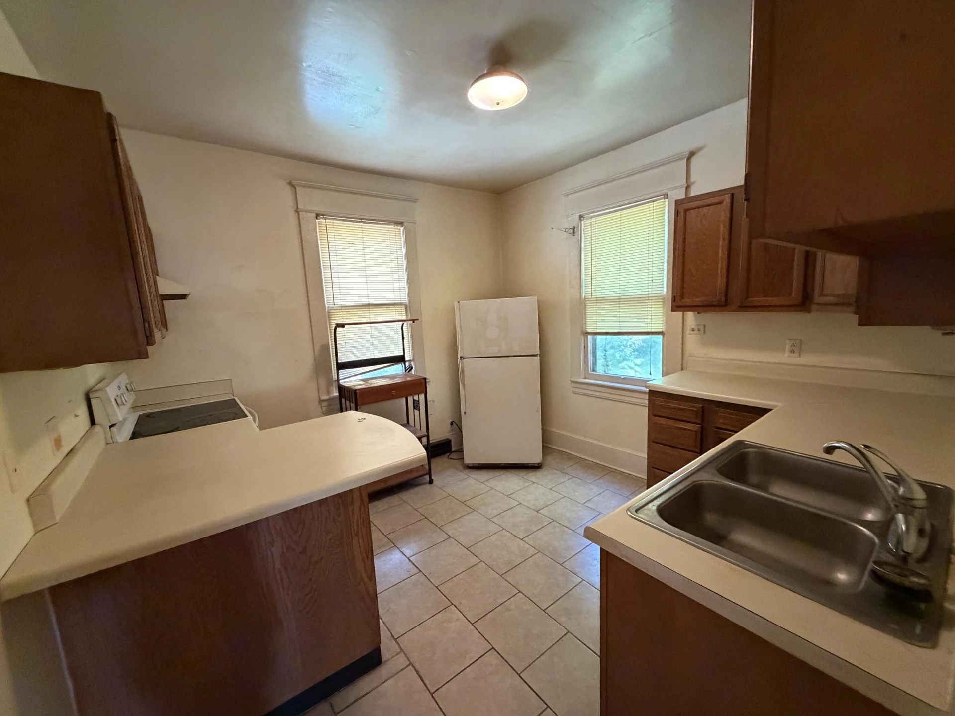825 Marshall AVE SW - Photo 13