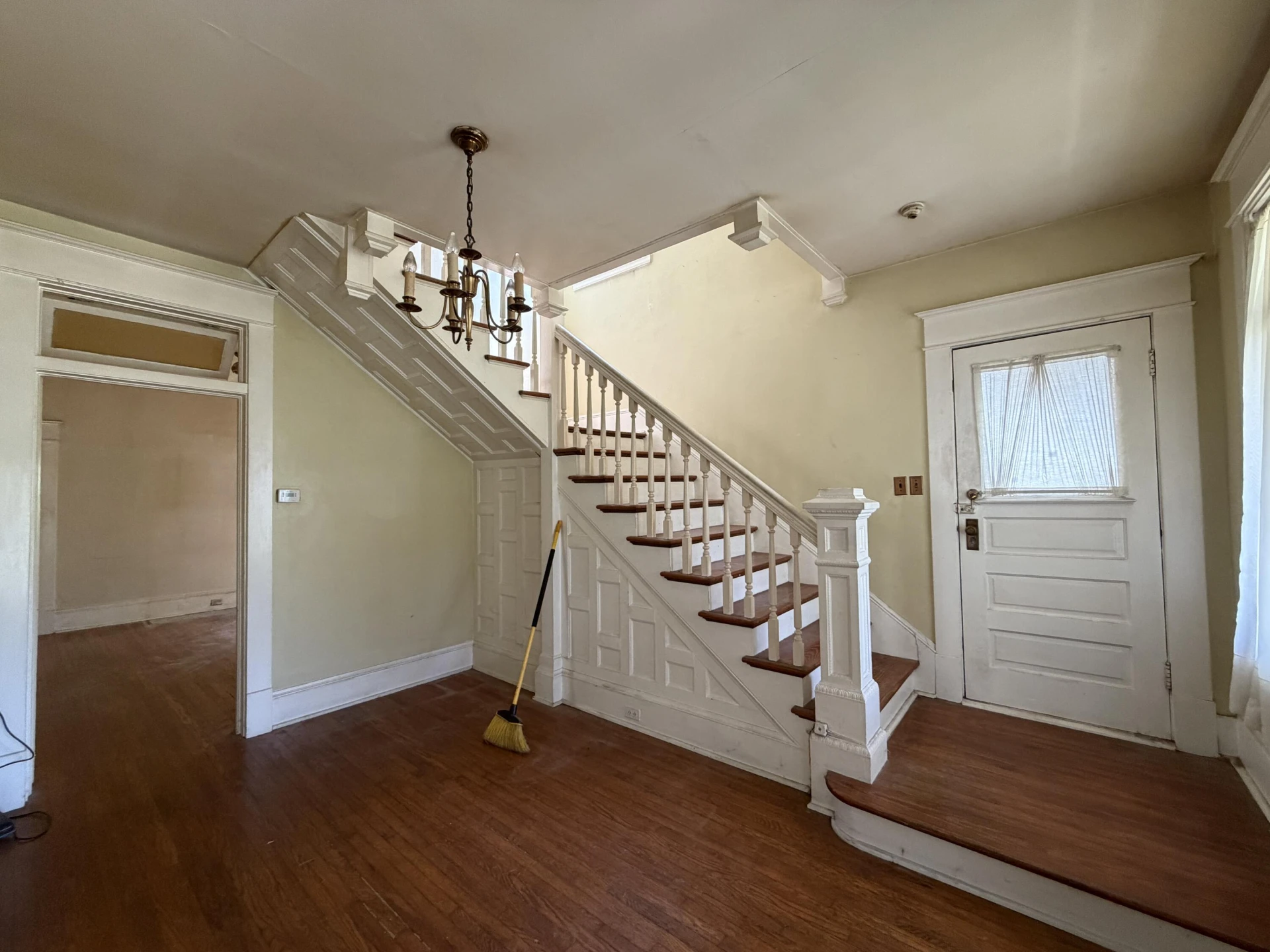825 Marshall AVE SW - Photo 6