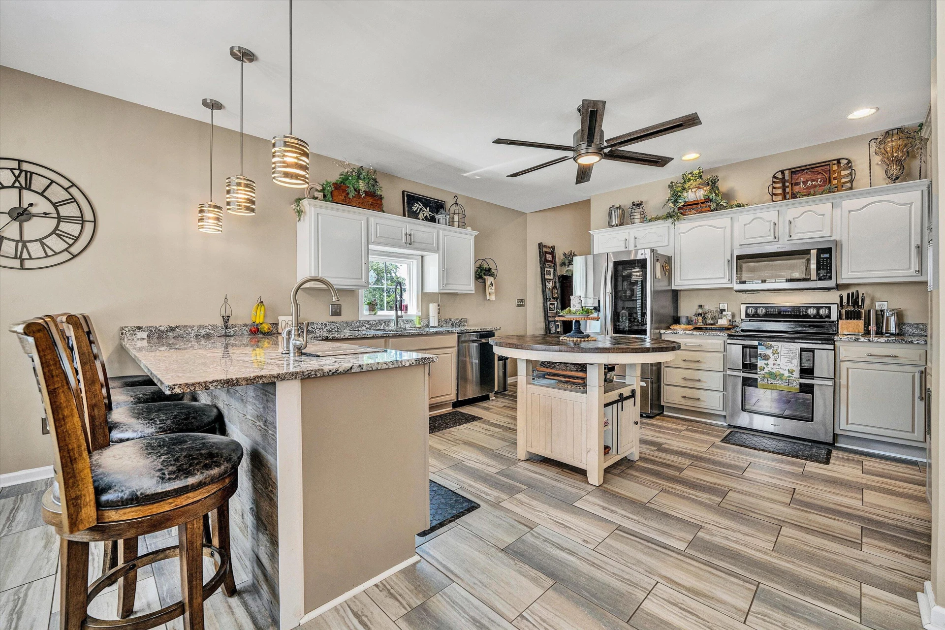 201 Spyglass LN - Photo 19