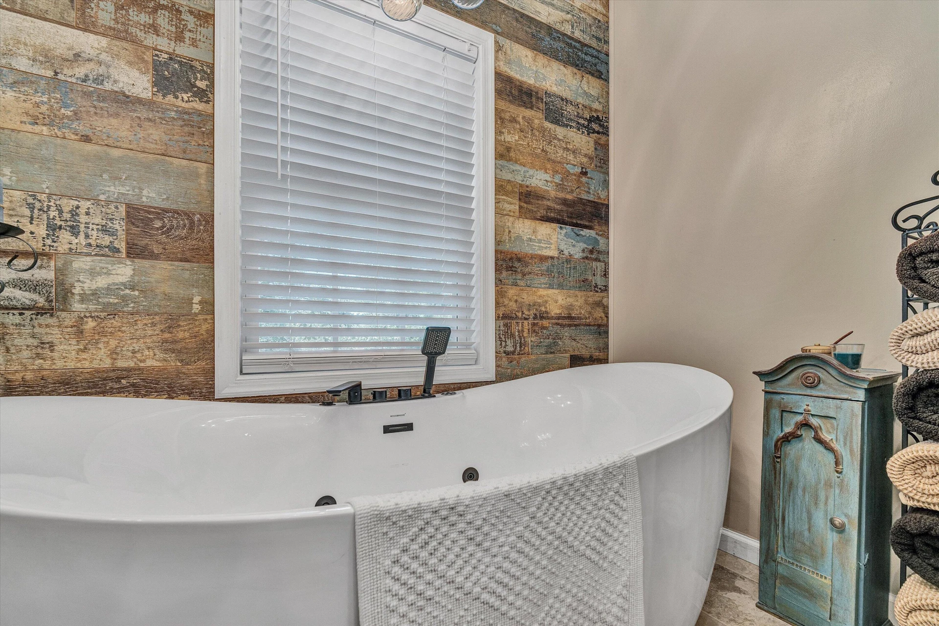 201 Spyglass LN - Photo 29