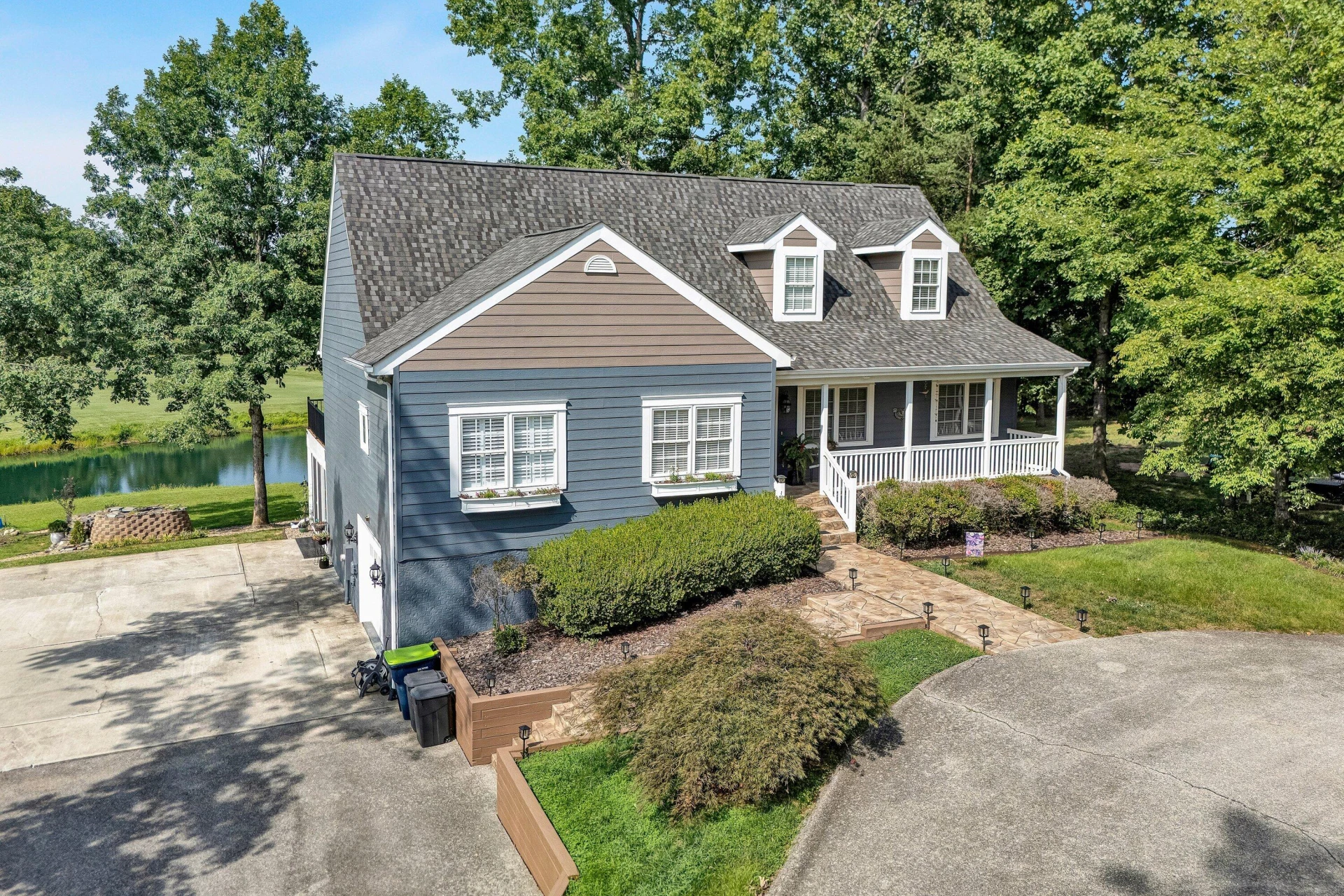 201 Spyglass LN - Photo 2