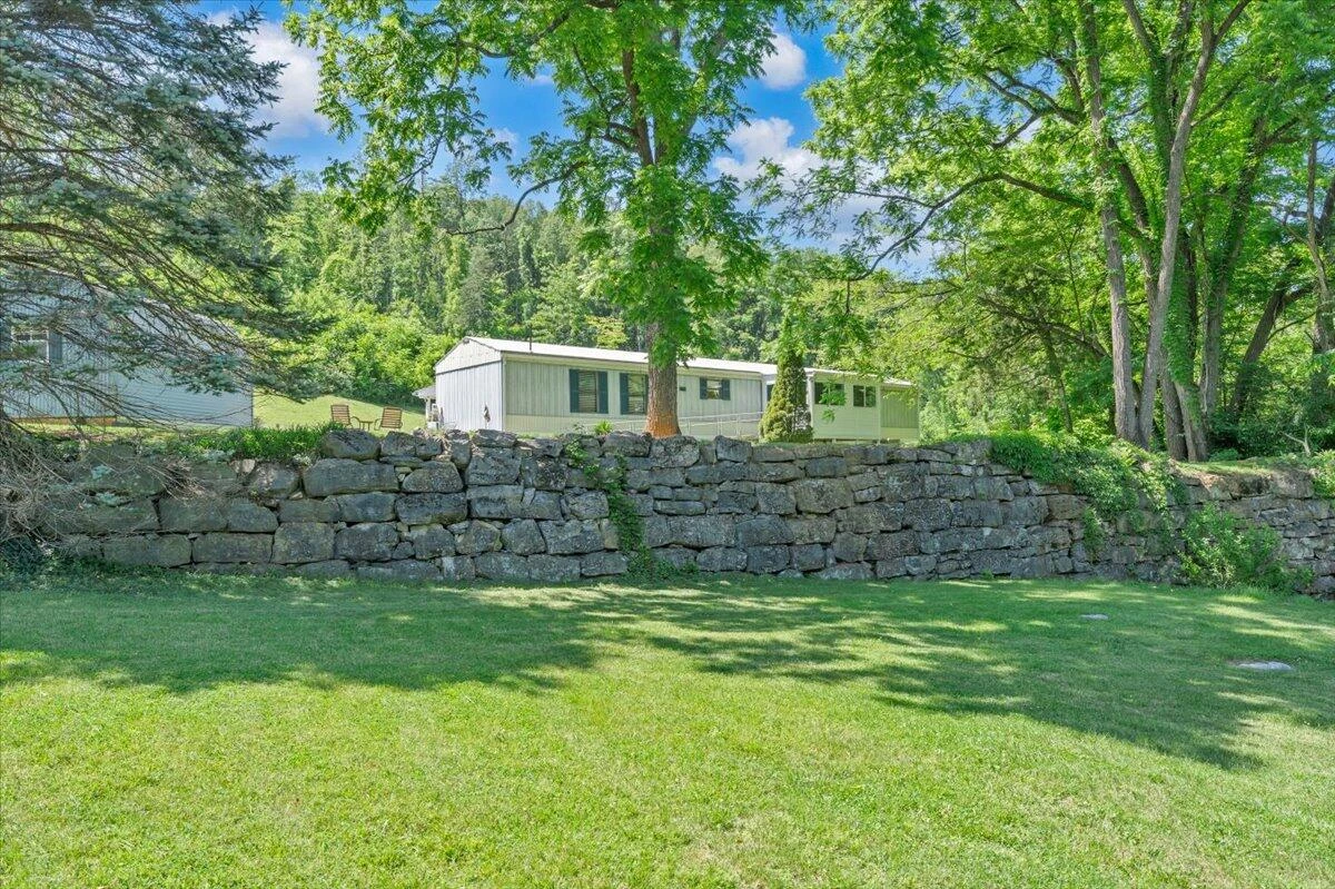22 Walnut Grove CIR - Photo 2