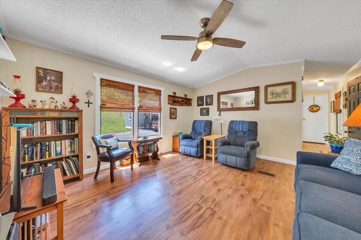 22 Walnut Grove CIR - Photo 26