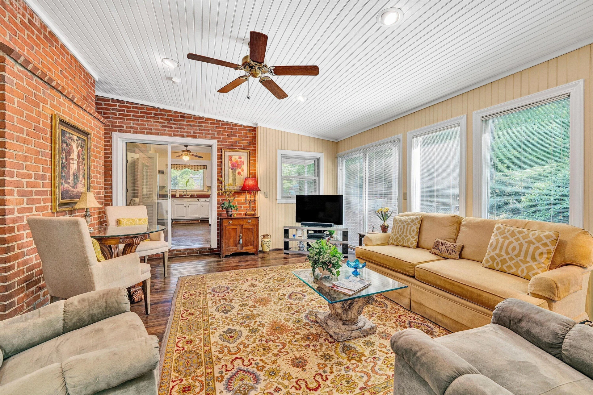 1307 Valley View RD - Photo 17