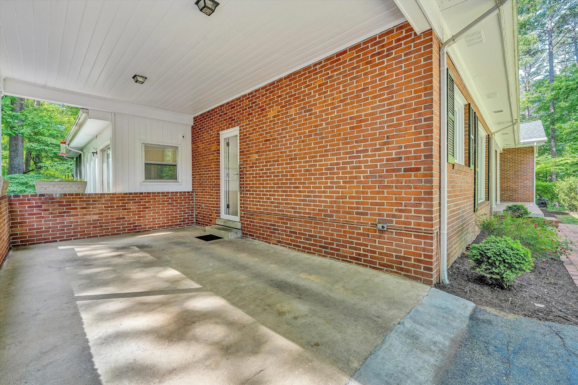 1307 Valley View RD - Photo 4