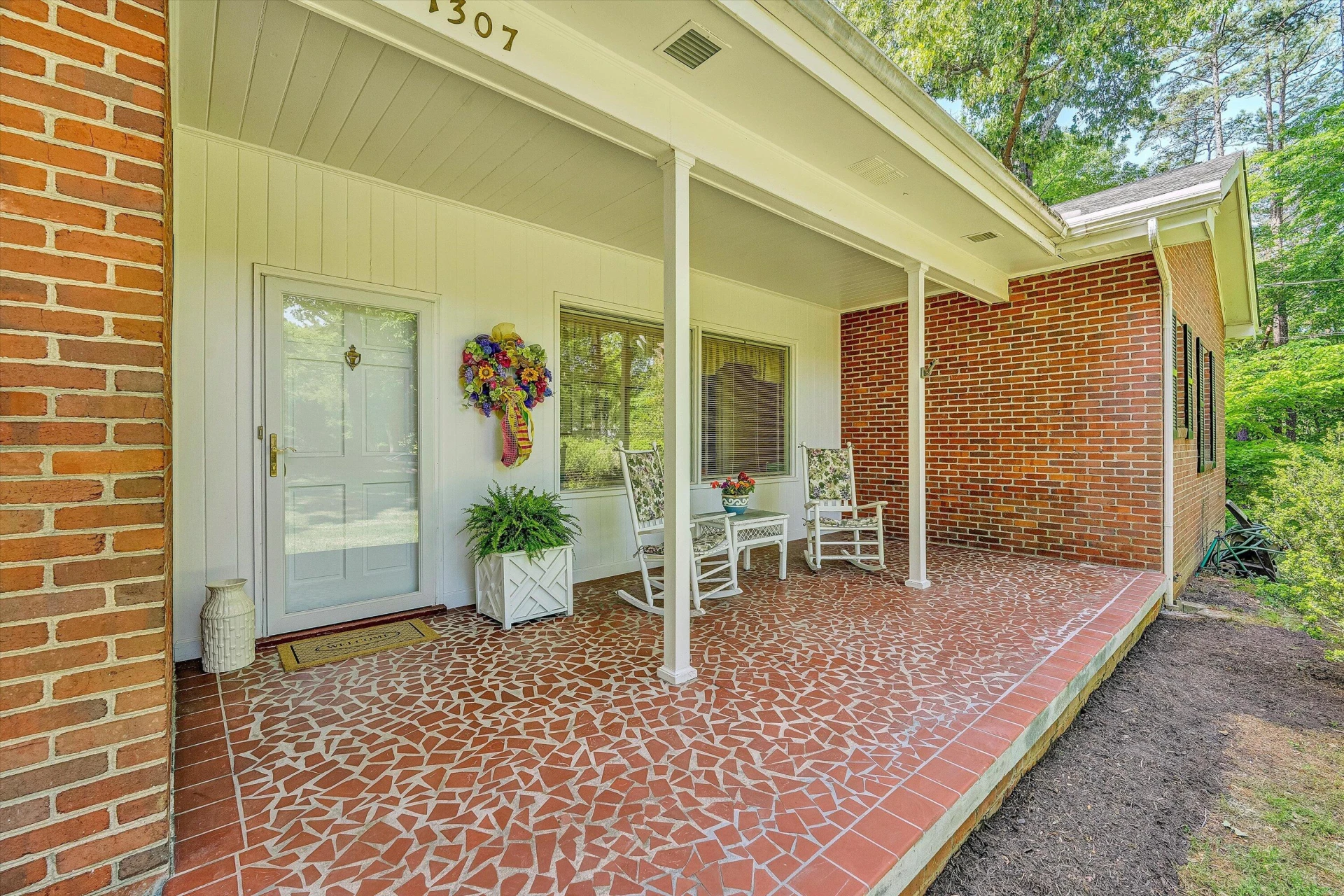 1307 Valley View RD - Photo 5