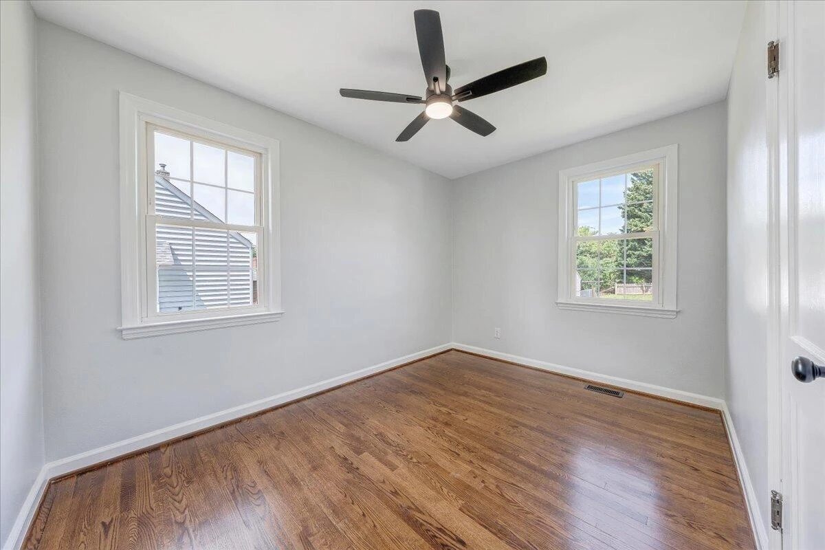 2438 Churchill DR NW - Photo 14