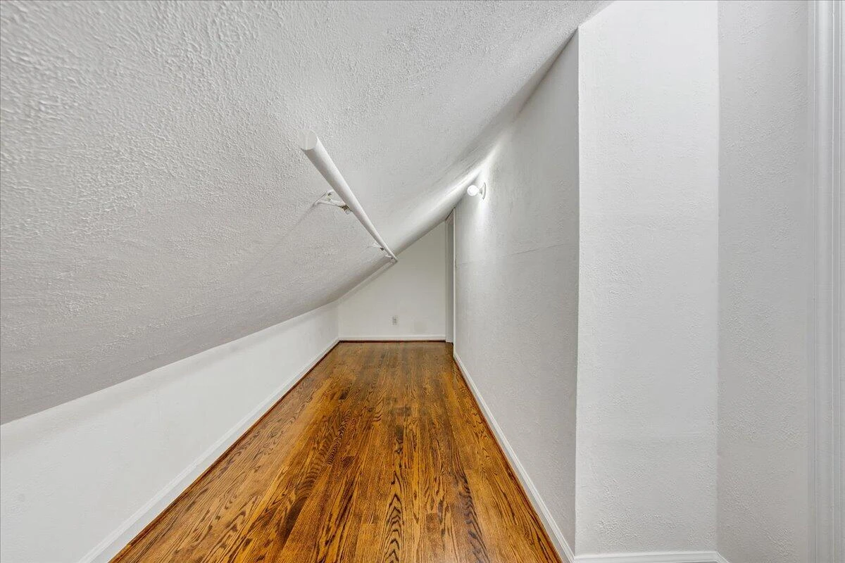 2438 Churchill DR NW - Photo 22
