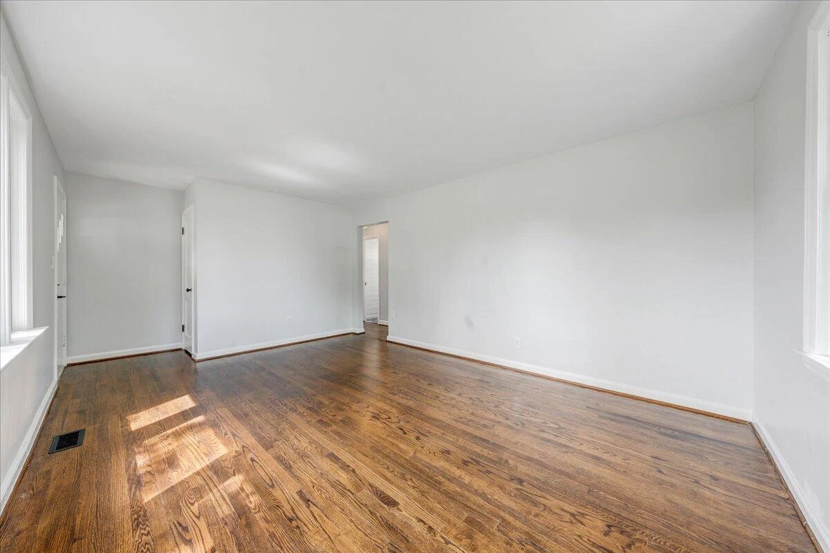 2438 Churchill DR NW - Photo 5