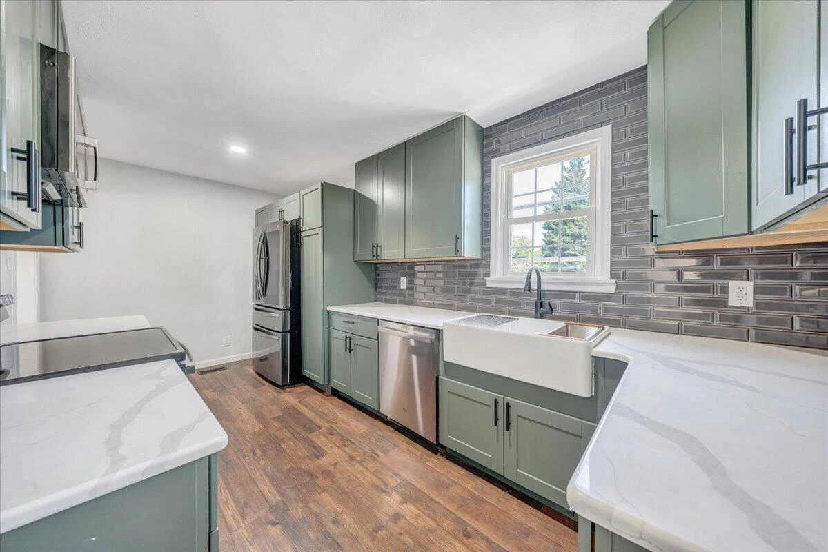 2438 Churchill DR NW - Photo 9