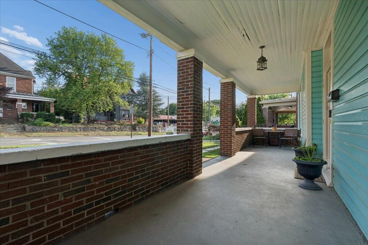 435 Elm AVE SW - Photo 31