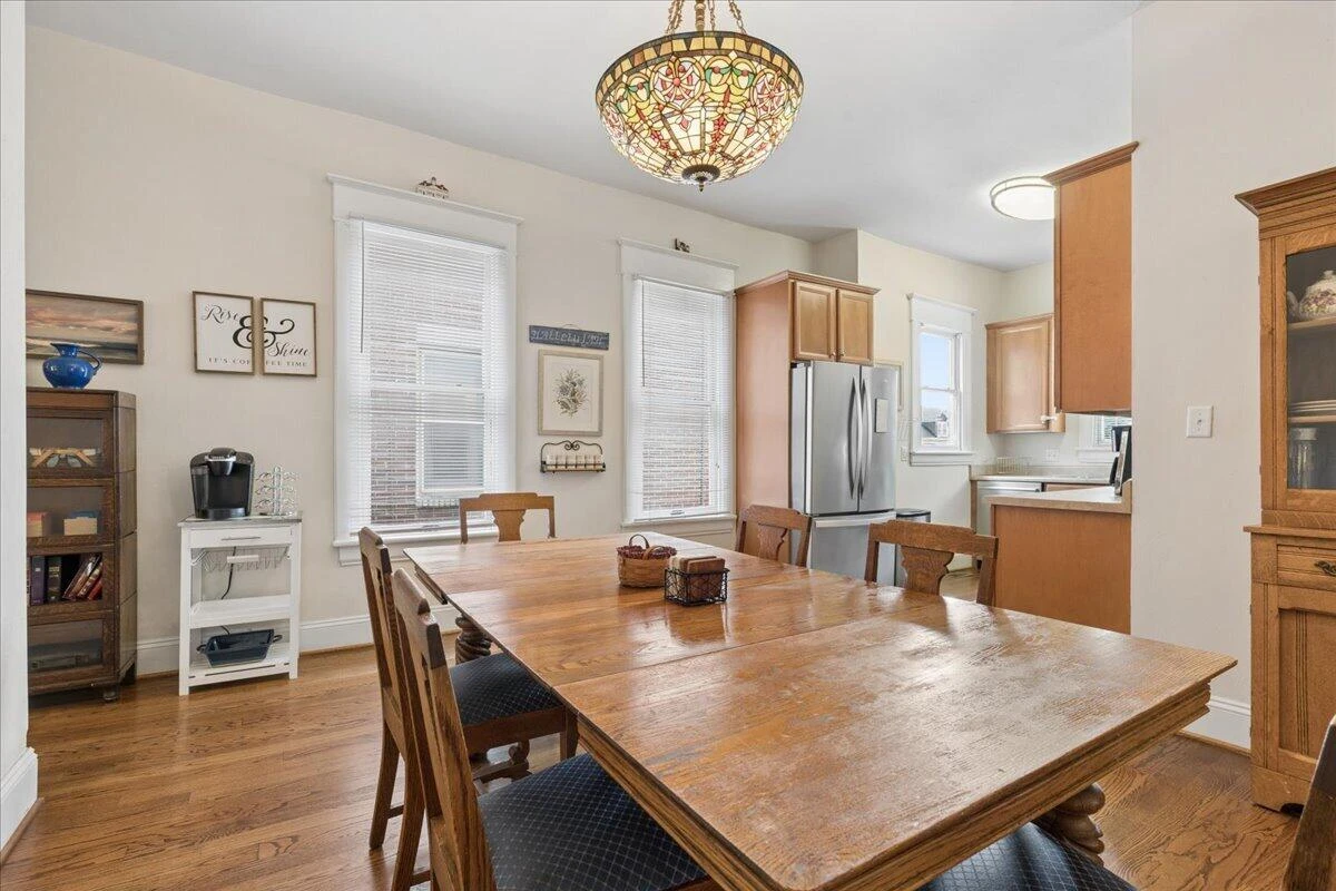435 Elm AVE SW - Photo 8