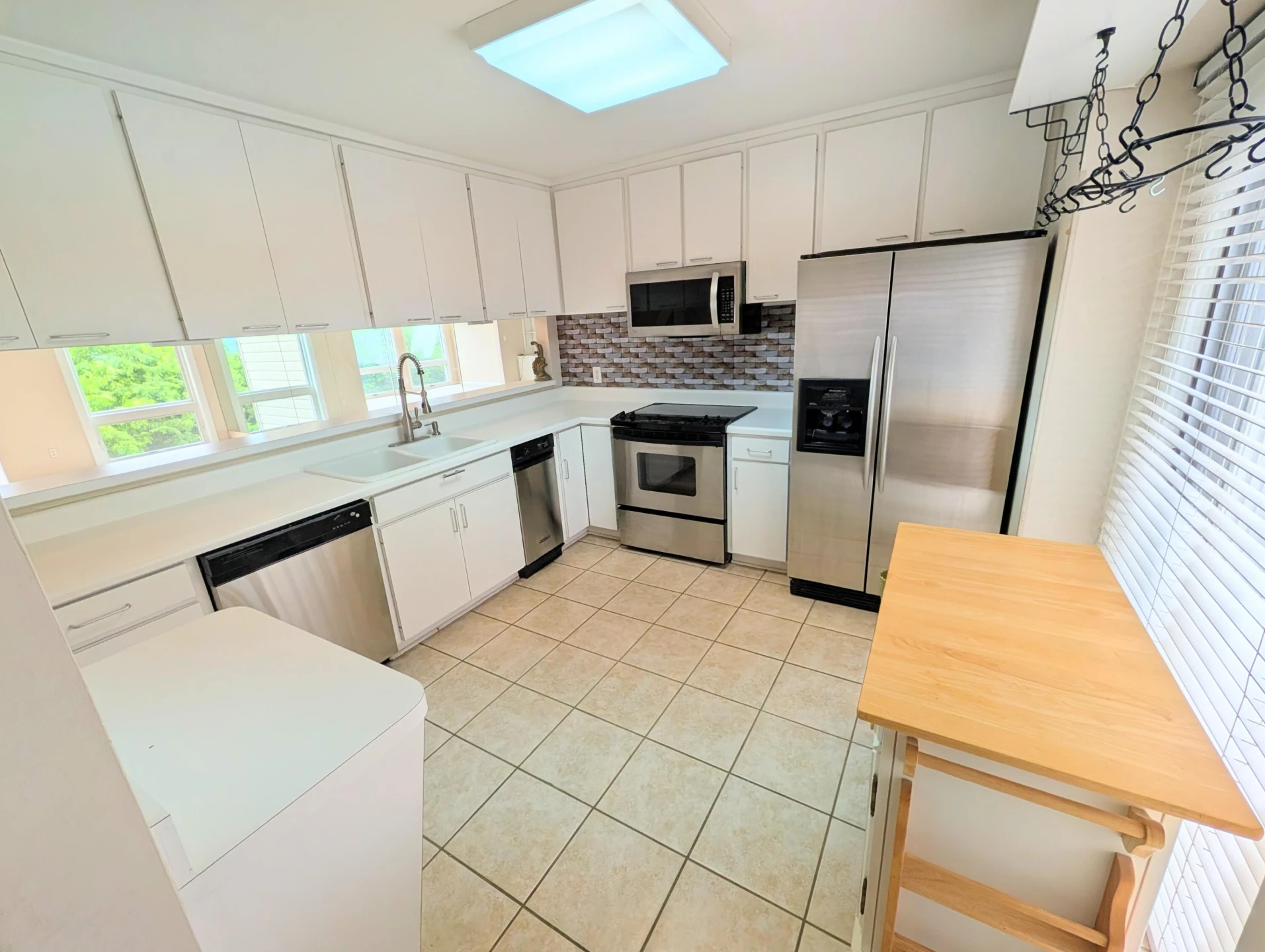 4958 Hunting Hills CIR - Photo 10