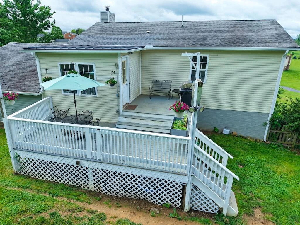 1460 Westview DR - Photo 27