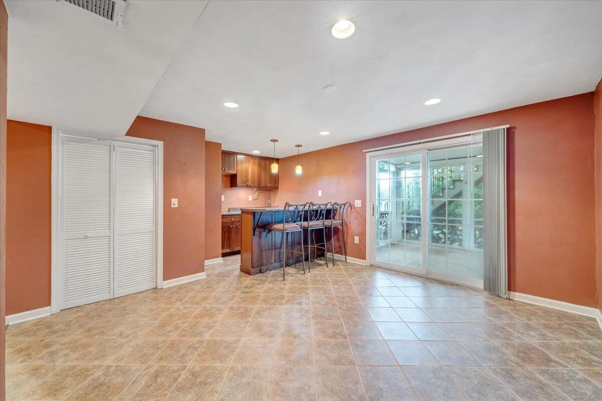 2730 Creston AVE SW - Photo 28