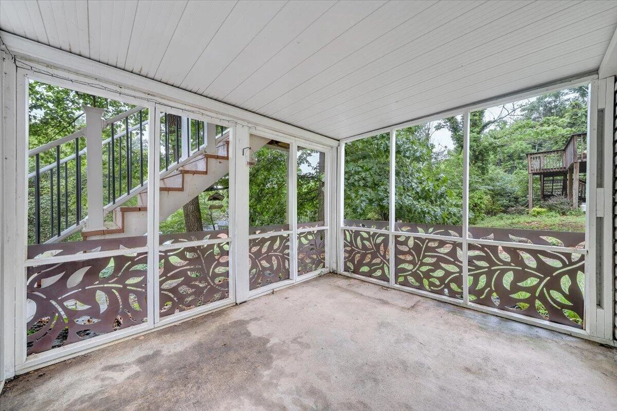 2730 Creston AVE SW - Photo 37