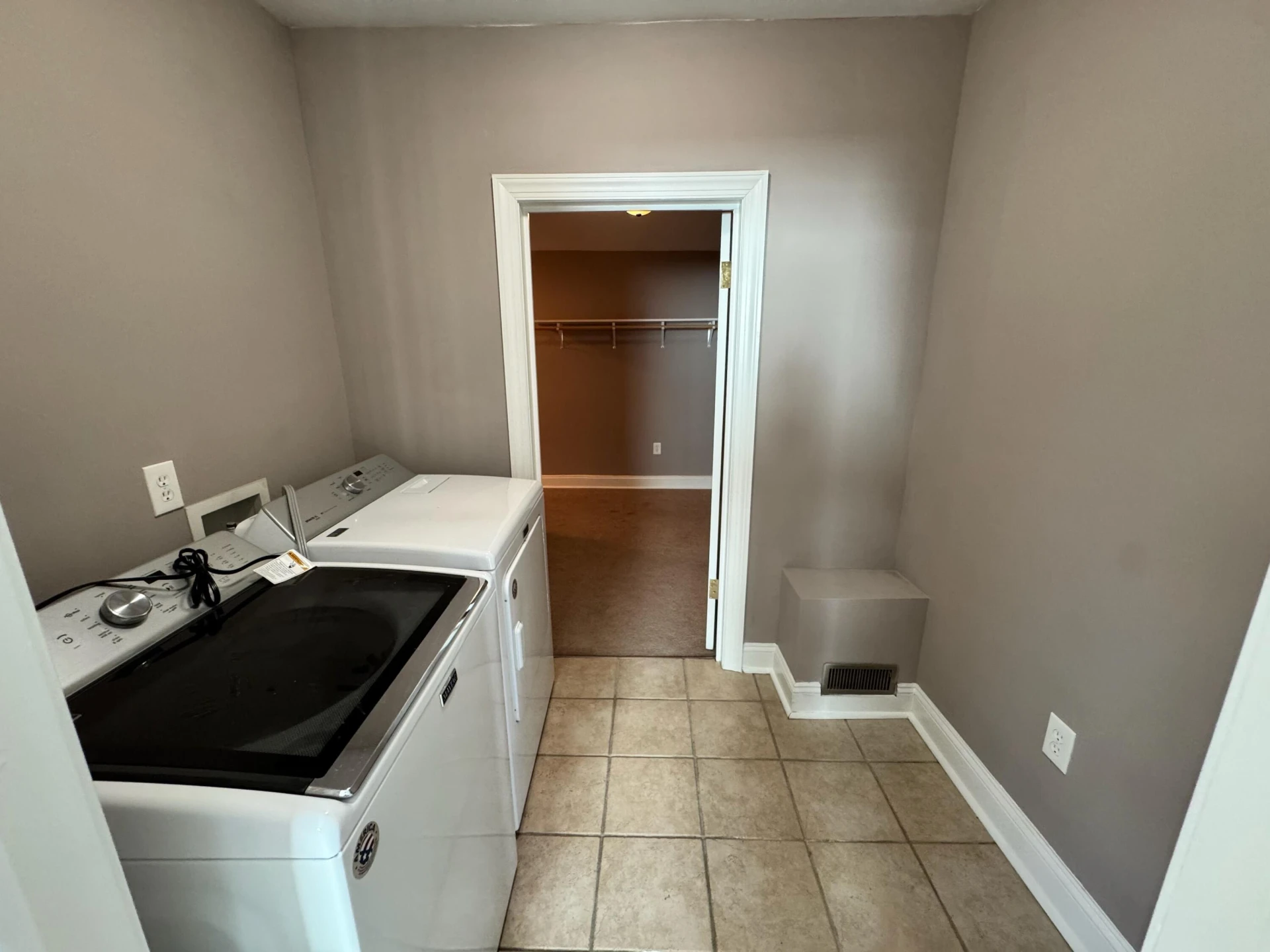 416 Day AVE SW - Photo 20