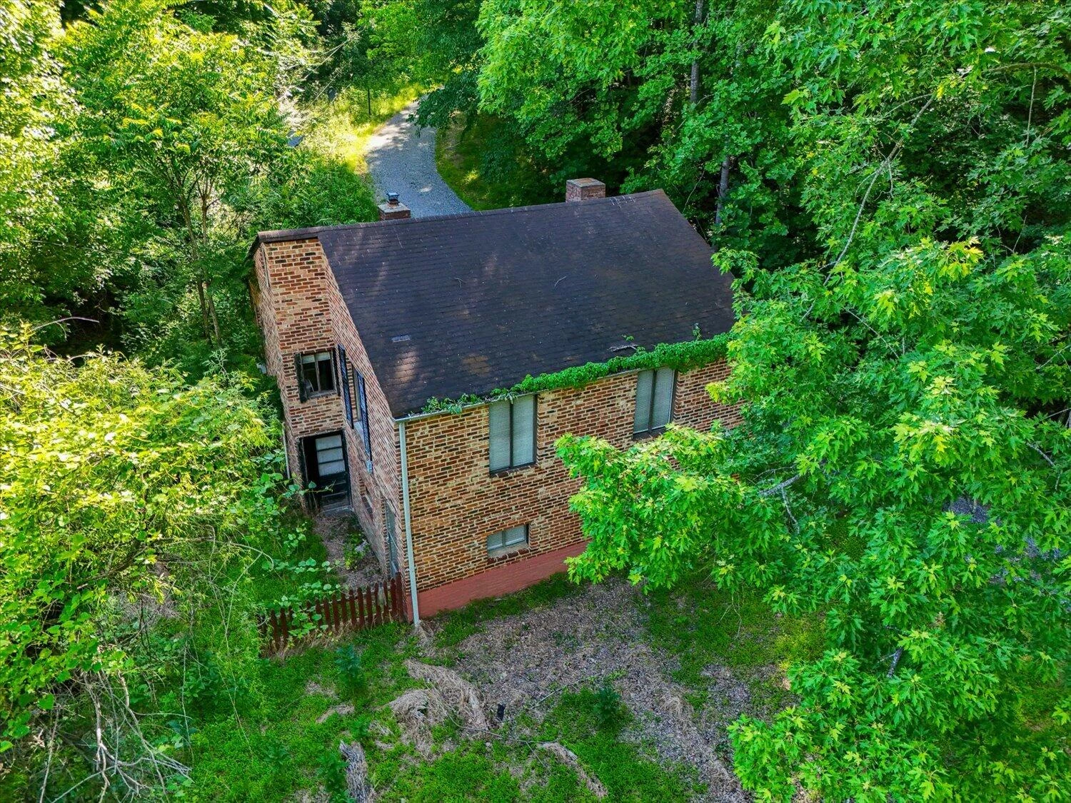 7320 Merriman RD - Photo 5