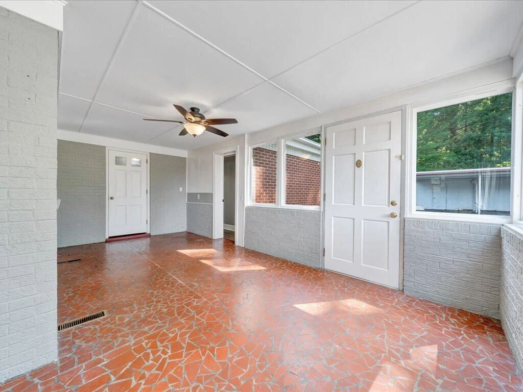 3202 Daniels Creek RD - Photo 13