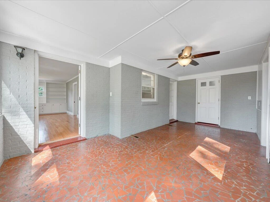 3202 Daniels Creek RD - Photo 14