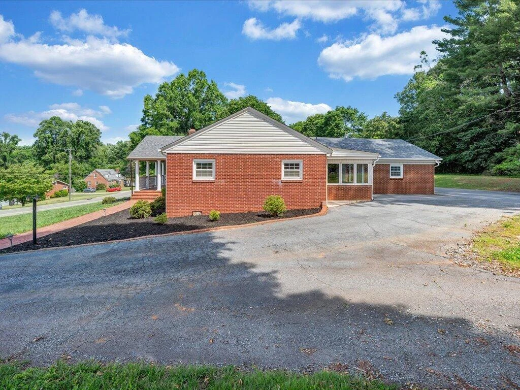 3202 Daniels Creek RD - Photo 45