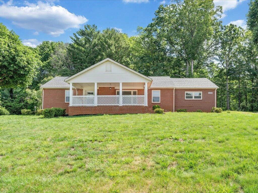 3202 Daniels Creek RD - Photo 48