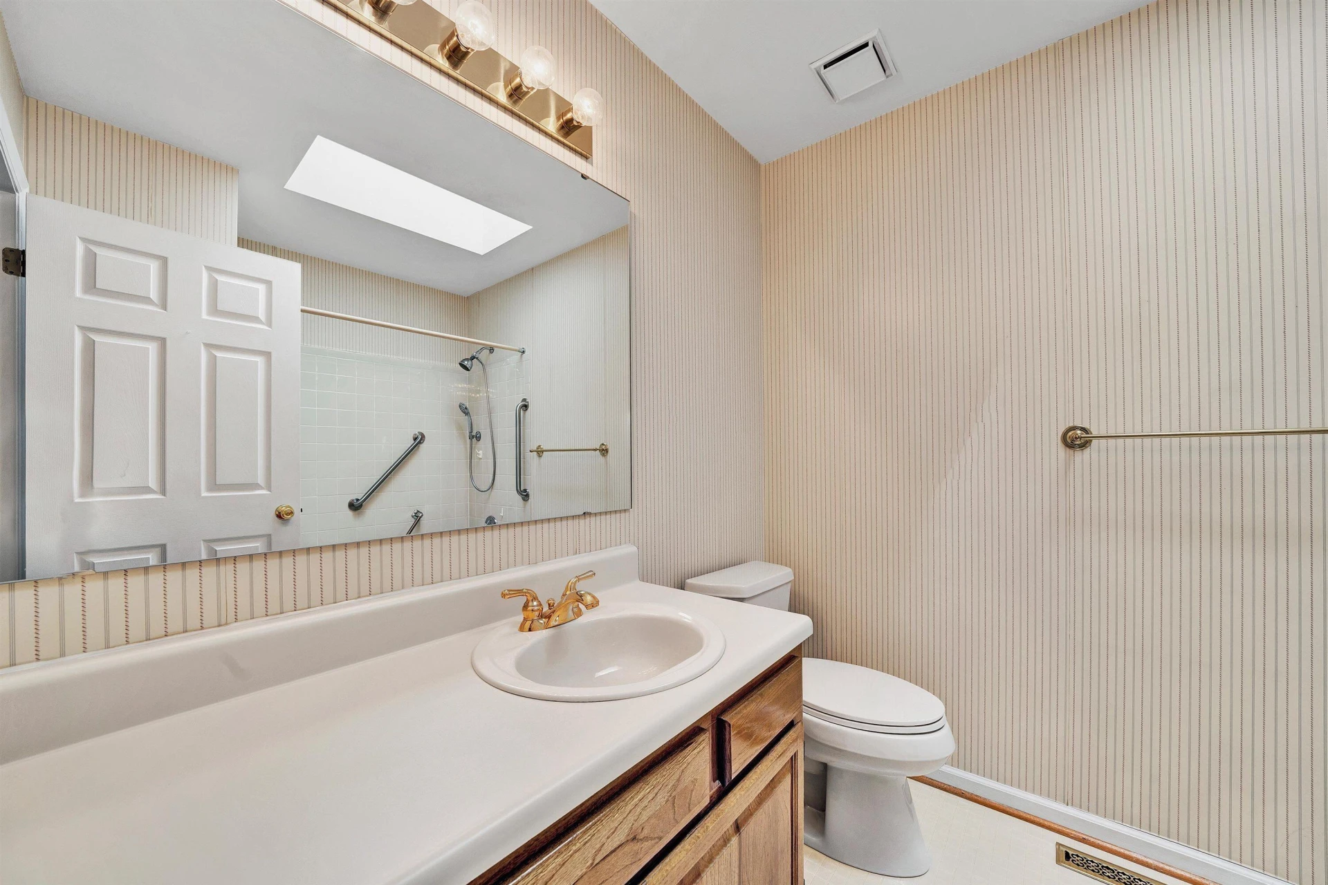 1040 Barrens Village CT - Photo 14