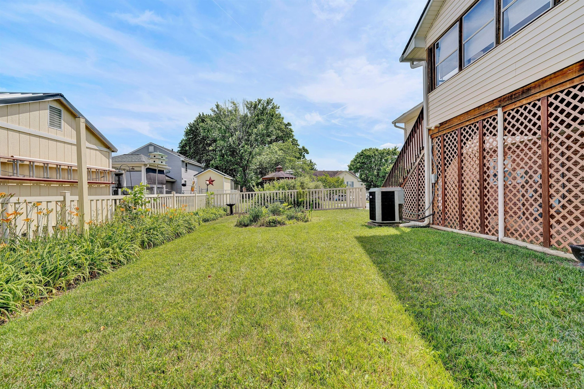 1040 Barrens Village CT - Photo 36