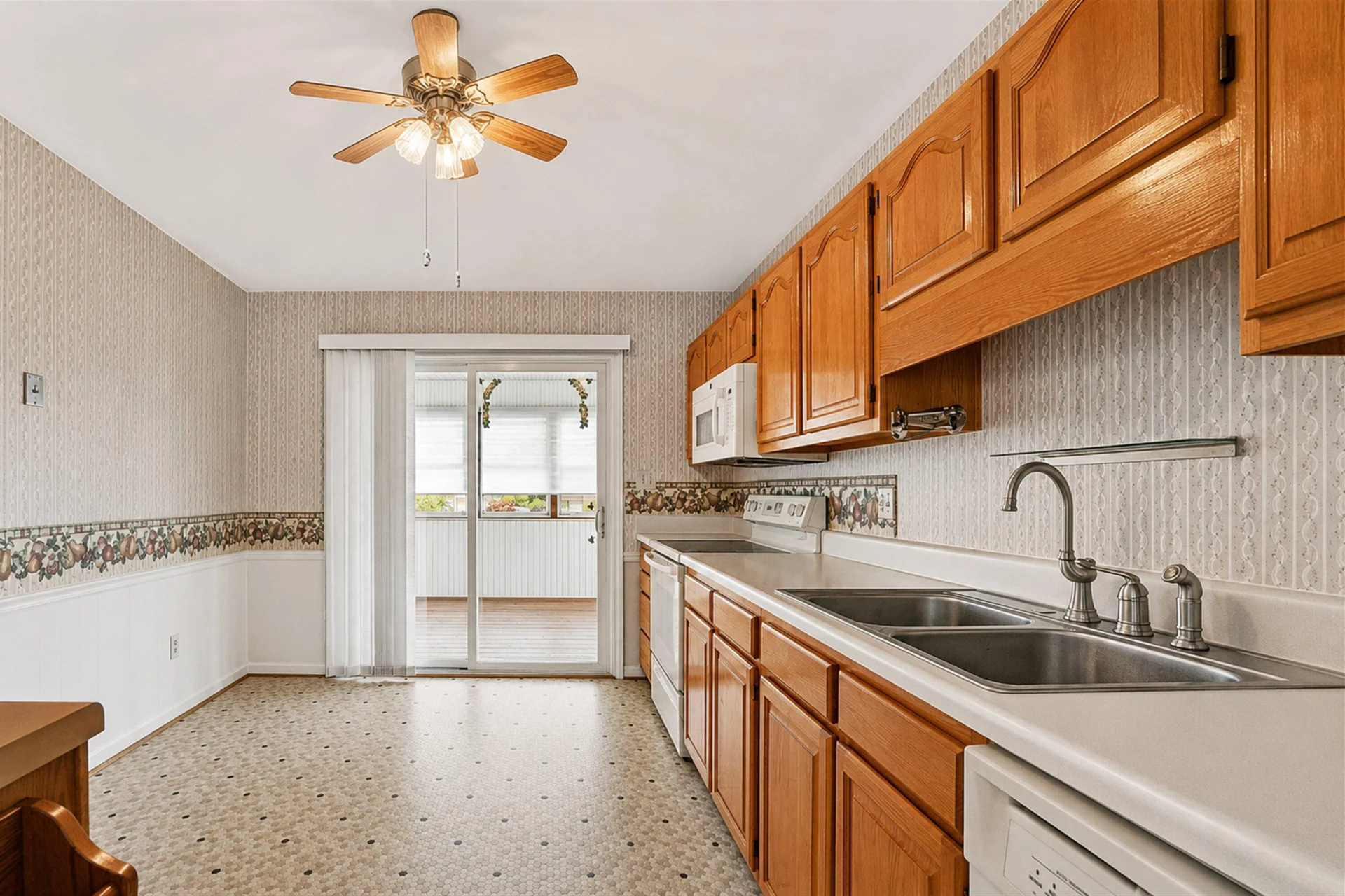 1040 Barrens Village CT - Photo 9