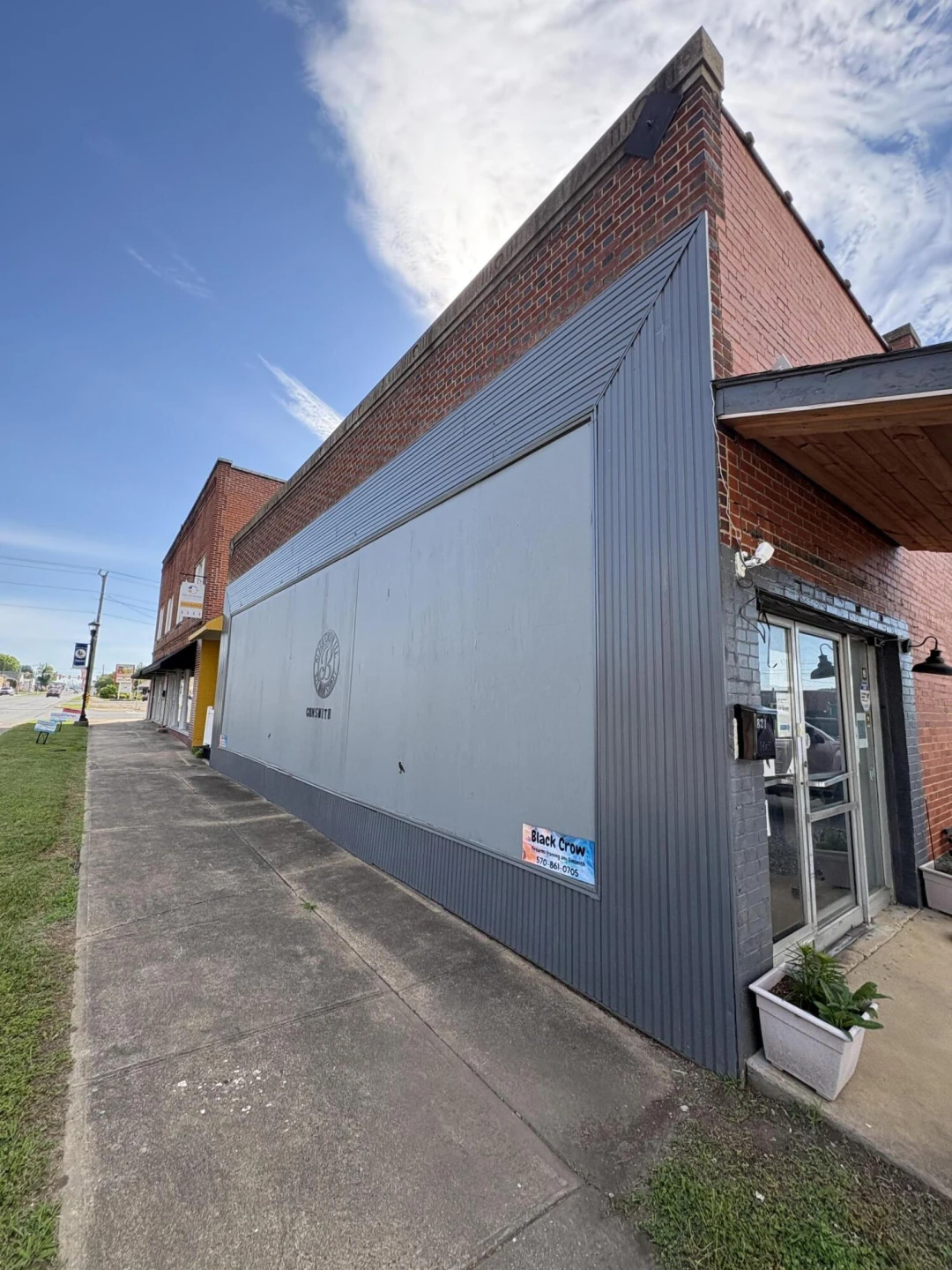 821 Main ST - Photo 2