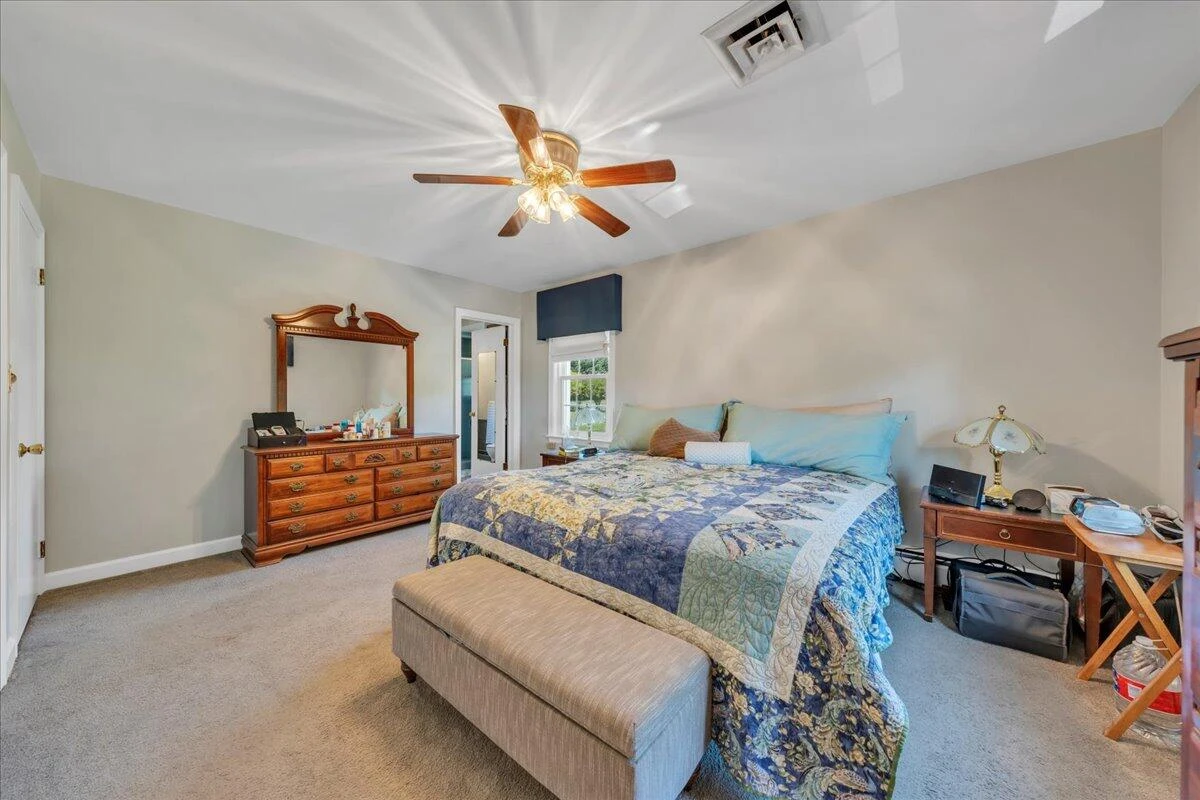 2124 Bridle LN - Photo 25