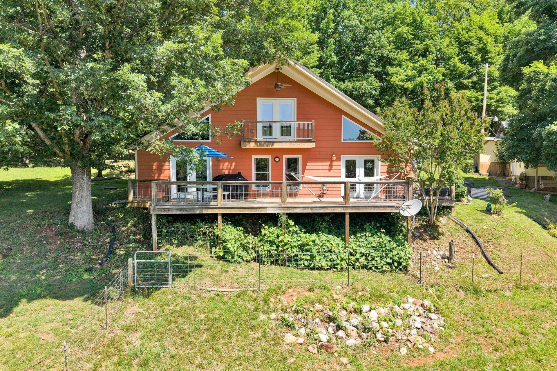 517 Elmer LN