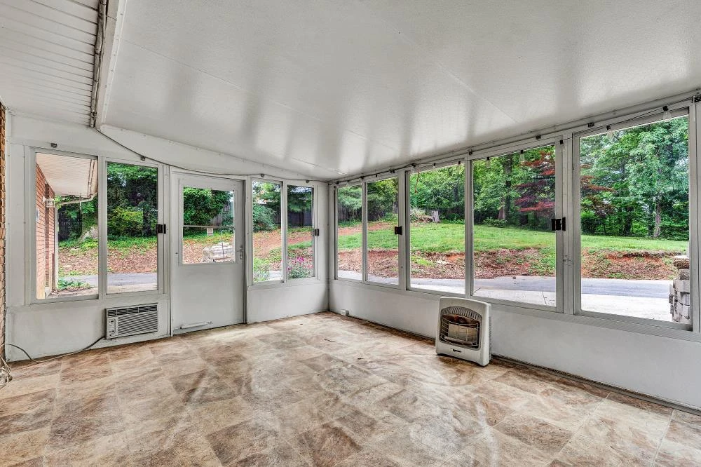 4511 Westdale RD NW - Photo 27