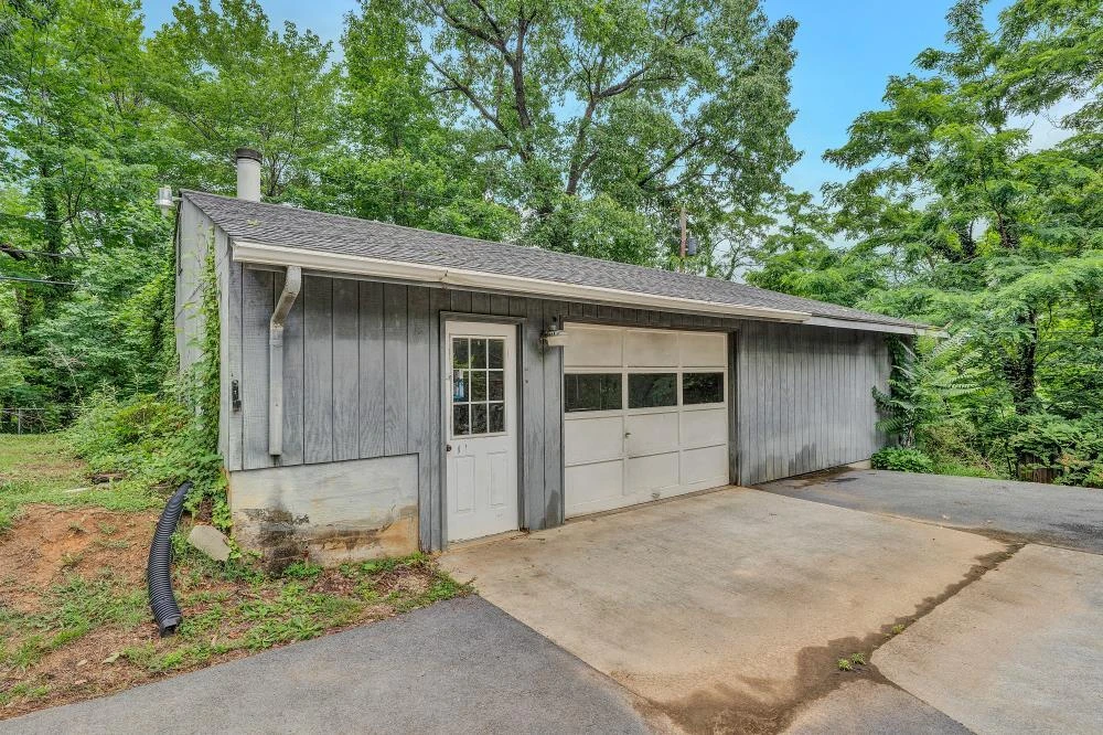 4511 Westdale RD NW - Photo 30