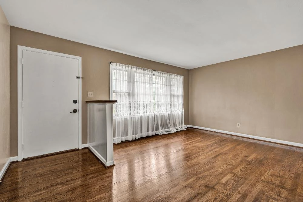 4511 Westdale RD NW - Photo 5