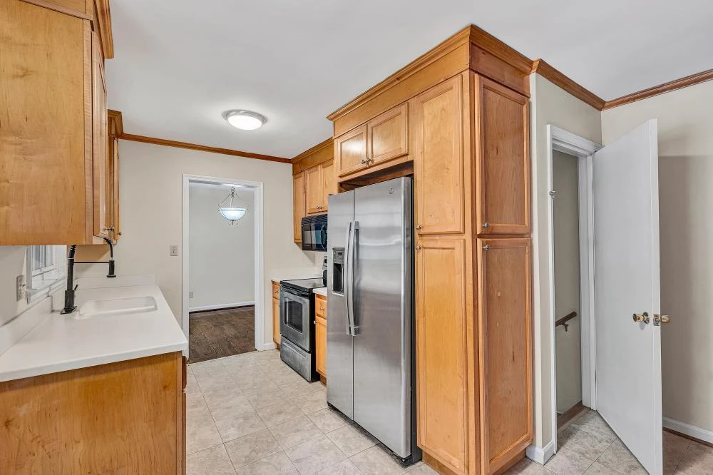4511 Westdale RD NW - Photo 6