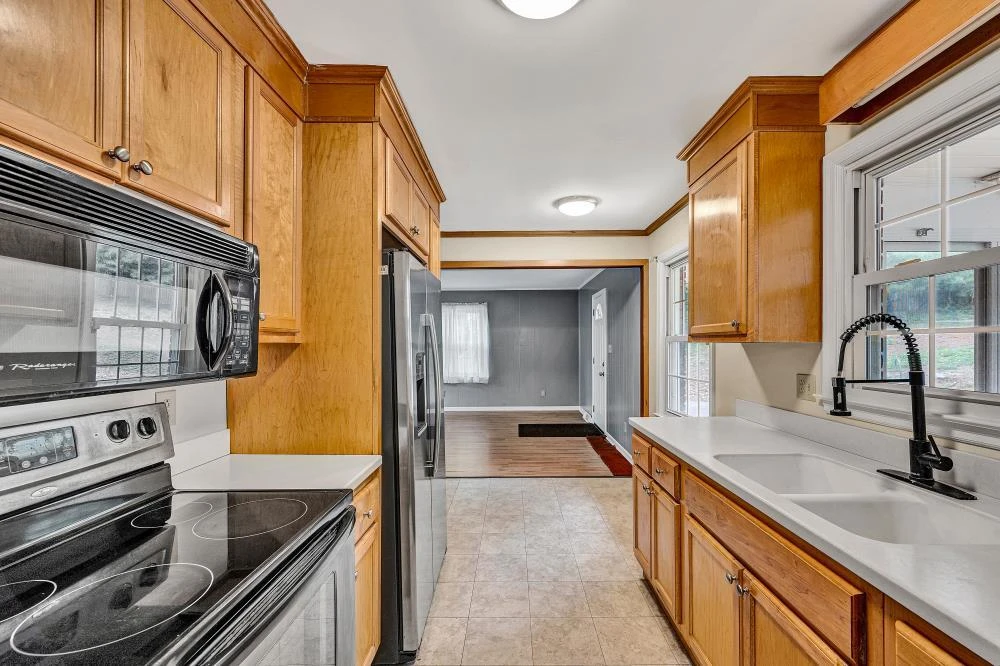 4511 Westdale RD NW - Photo 7