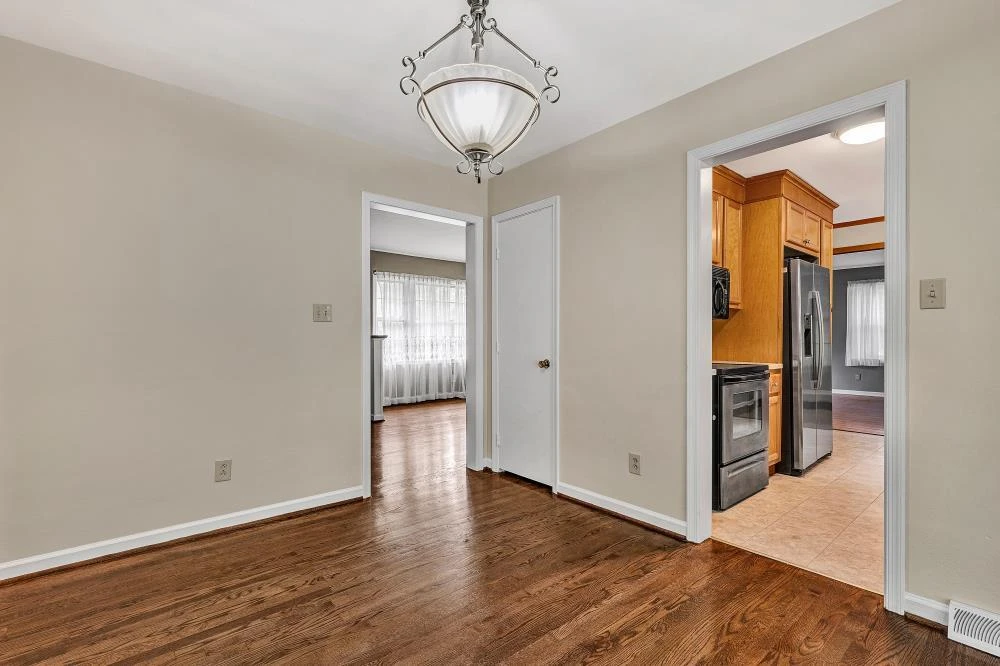 4511 Westdale RD NW - Photo 8